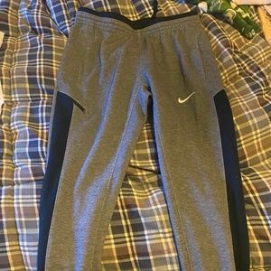 NIKE JOGGERS